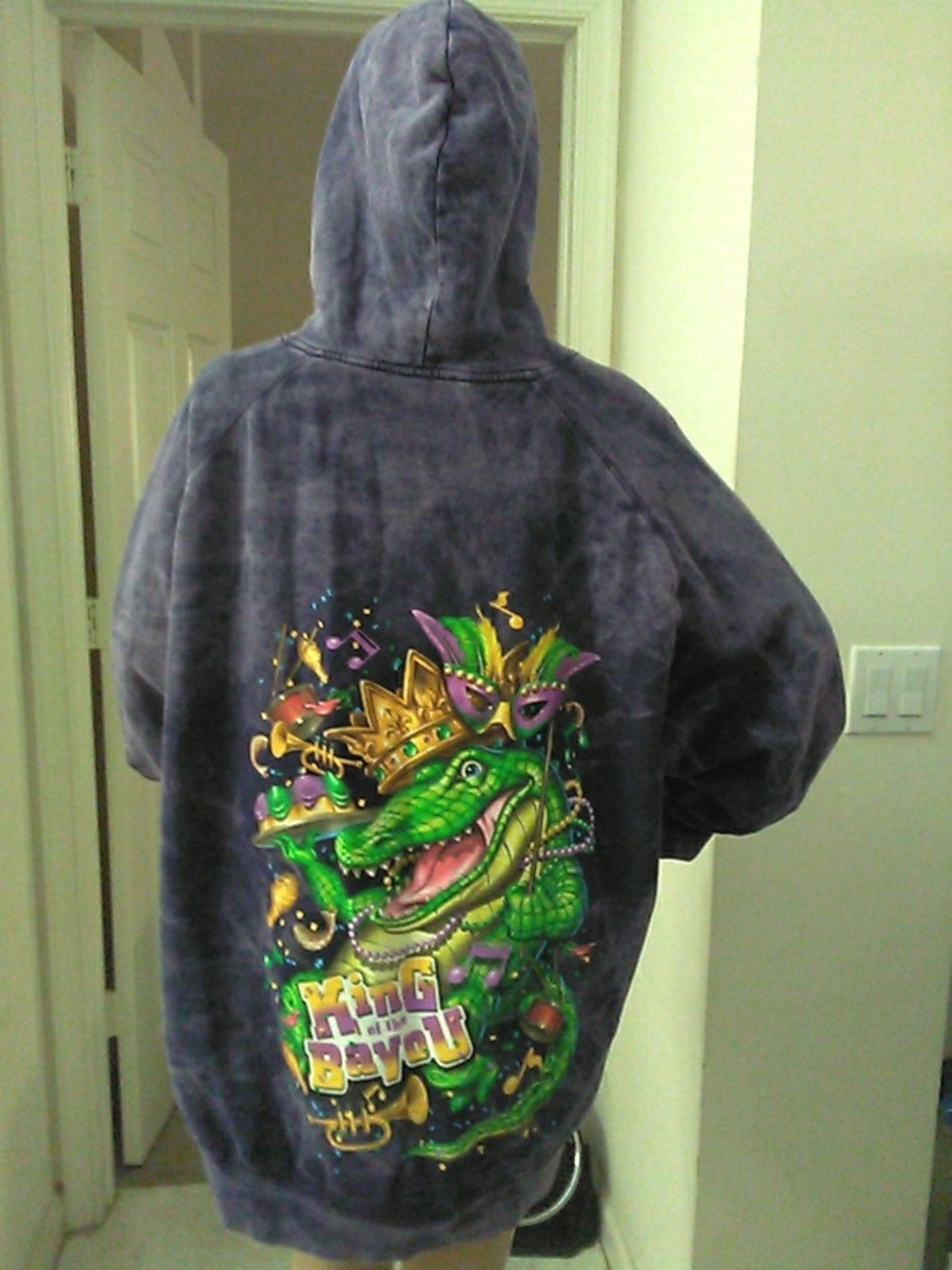 LK.NEW Universal STUDIO Purple HOODIE 2023 Mardi Gras Gator Graphic XL 🦘🦘PKTS